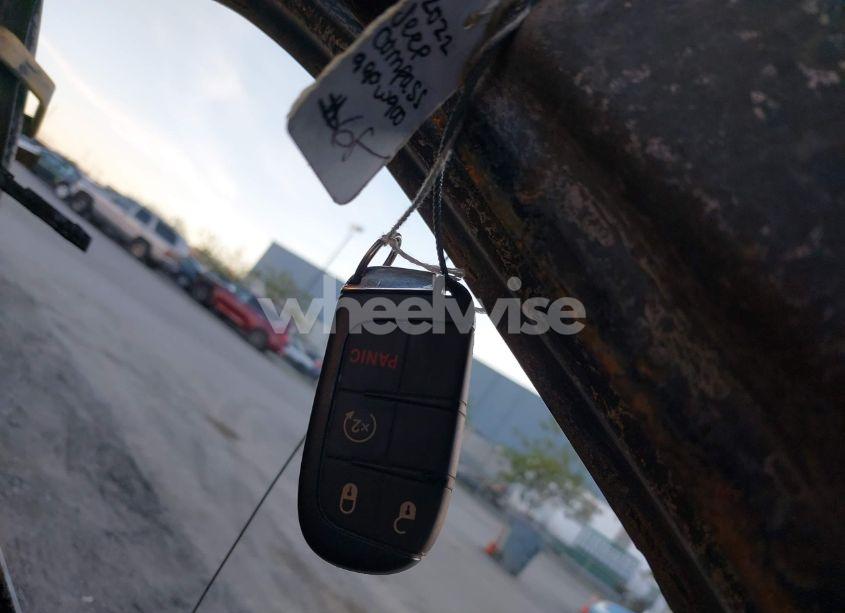 Photo 11 of 2022 Jeep Compass LIMITED 4X4 (VIN 3C4NJDCB0NT222779)