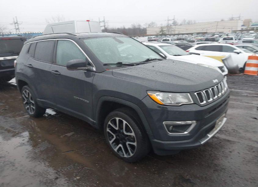 2018 Jeep Compass LIMITED 4X4 (VIN 3C4NJDCB1JT251492) main photo