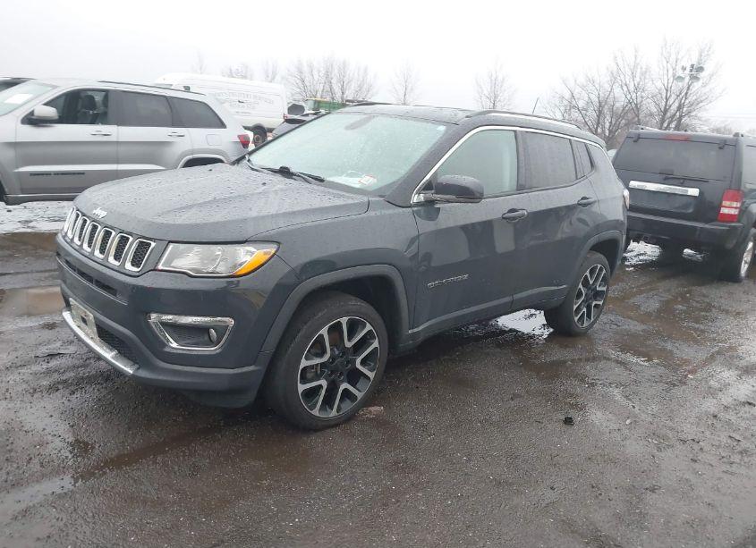 Photo 2 of 2018 Jeep Compass LIMITED 4X4 (VIN 3C4NJDCB1JT251492)