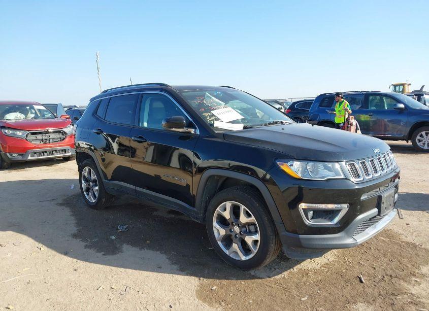 2018 Jeep Compass LIMITED 4X4 (VIN 3C4NJDCB1JT374905) main photo