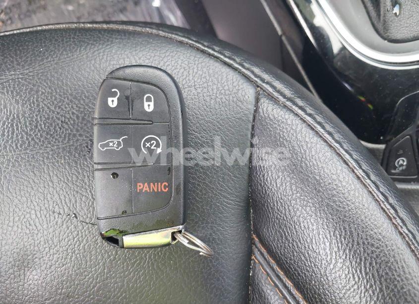 Photo 11 of 2018 Jeep Compass LIMITED 4X4 (VIN 3C4NJDCB1JT398833)