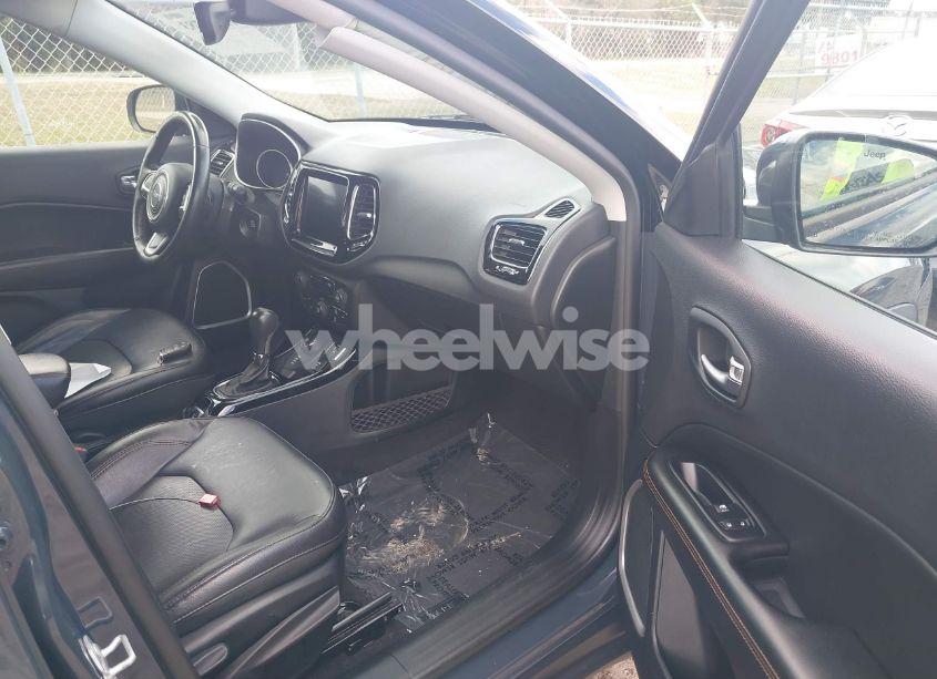 Photo 5 of 2018 Jeep Compass LIMITED 4X4 (VIN 3C4NJDCB1JT398833)