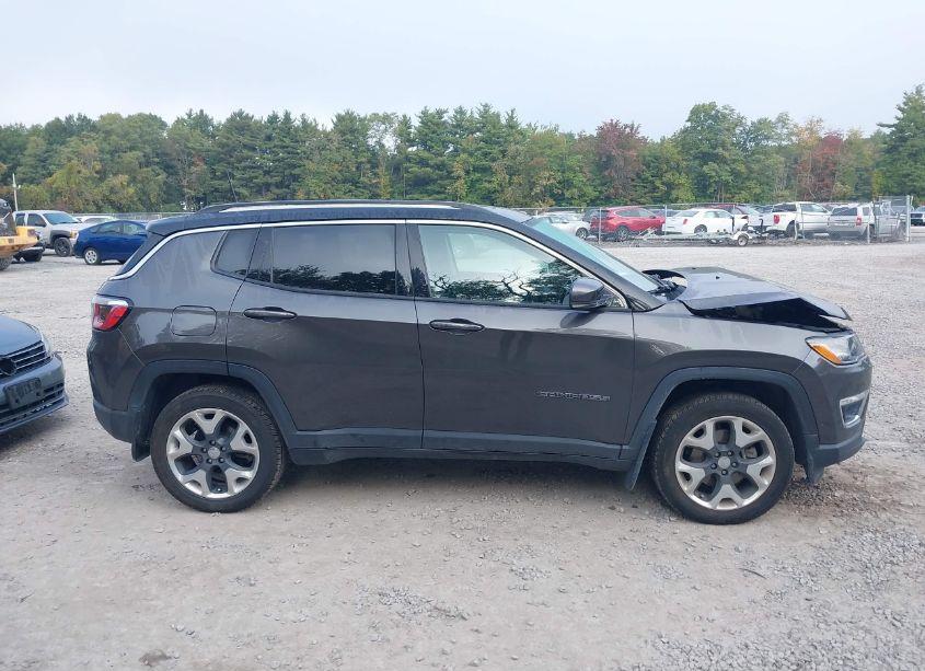 Photo 13 of 2018 Jeep Compass LIMITED 4X4 (VIN 3C4NJDCB1JT434777)