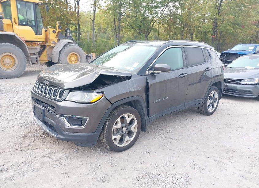 Photo 2 of 2018 Jeep Compass LIMITED 4X4 (VIN 3C4NJDCB1JT434777)