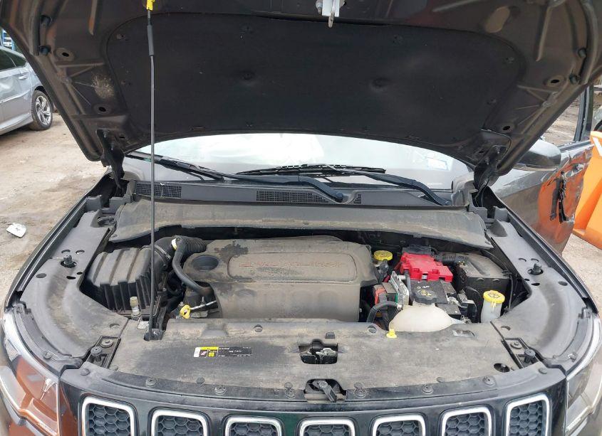 Photo 10 of 2019 Jeep Compass LIMITED 4X4 (VIN 3C4NJDCB1KT620871)