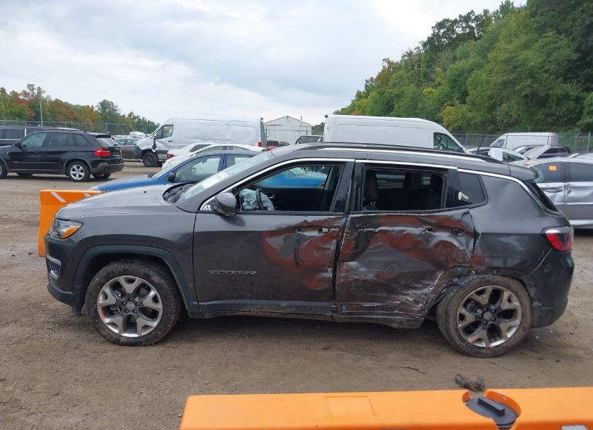 Photo 15 of 2019 Jeep Compass LIMITED 4X4 (VIN 3C4NJDCB1KT620871)