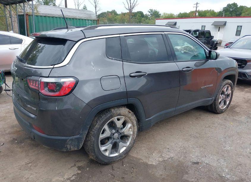 Photo 4 of 2019 Jeep Compass LIMITED 4X4 (VIN 3C4NJDCB1KT620871)