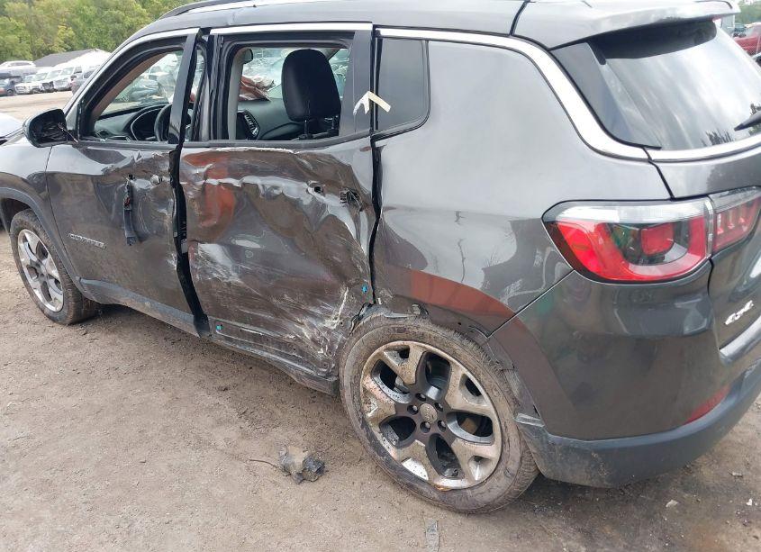 Photo 6 of 2019 Jeep Compass LIMITED 4X4 (VIN 3C4NJDCB1KT620871)