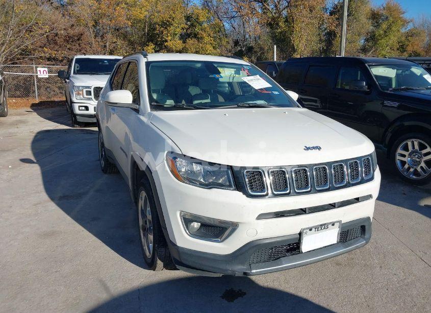 2019 Jeep Compass LIMITED 4X4 (VIN 3C4NJDCB1KT620921) main photo