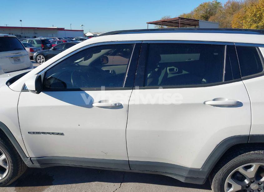 Photo 14 of 2019 Jeep Compass LIMITED 4X4 (VIN 3C4NJDCB1KT620921)