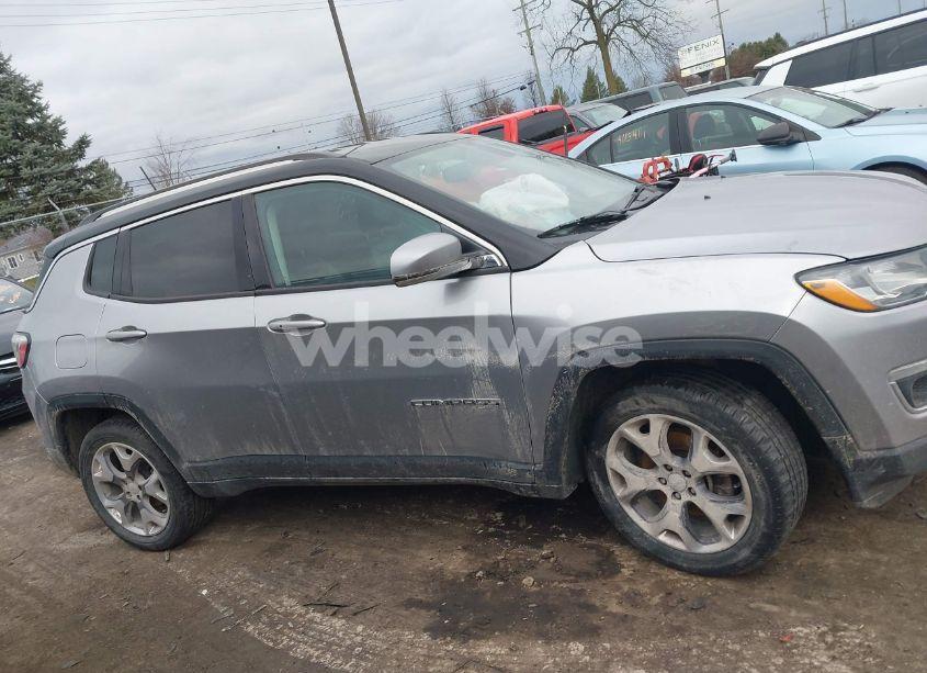 Photo 13 of 2019 Jeep Compass LIMITED 4X4 (VIN 3C4NJDCB1KT843427)