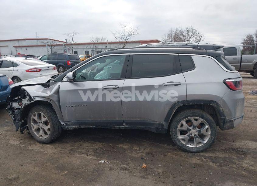 Photo 14 of 2019 Jeep Compass LIMITED 4X4 (VIN 3C4NJDCB1KT843427)
