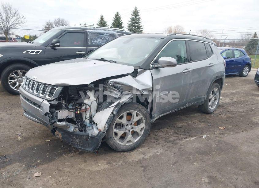 Photo 2 of 2019 Jeep Compass LIMITED 4X4 (VIN 3C4NJDCB1KT843427)