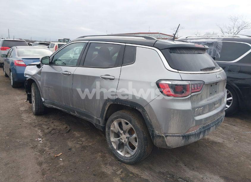 Photo 3 of 2019 Jeep Compass LIMITED 4X4 (VIN 3C4NJDCB1KT843427)