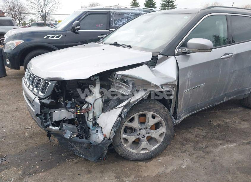 Photo 6 of 2019 Jeep Compass LIMITED 4X4 (VIN 3C4NJDCB1KT843427)