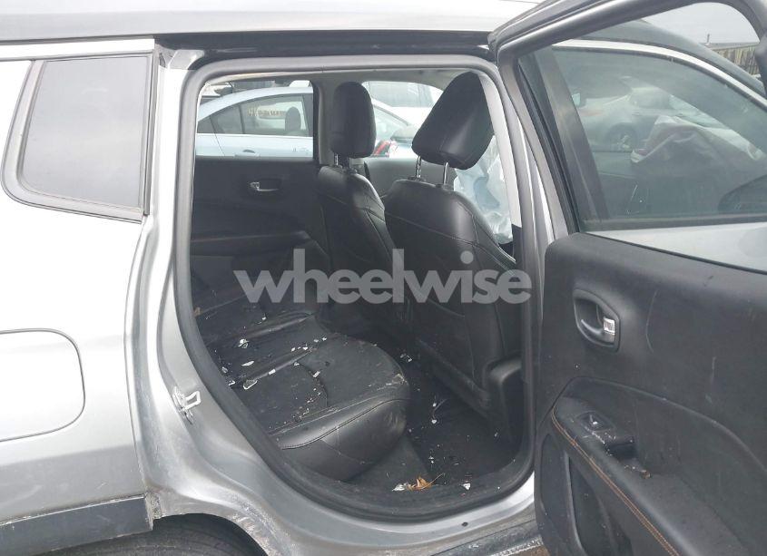 Photo 8 of 2019 Jeep Compass LIMITED 4X4 (VIN 3C4NJDCB1KT843427)