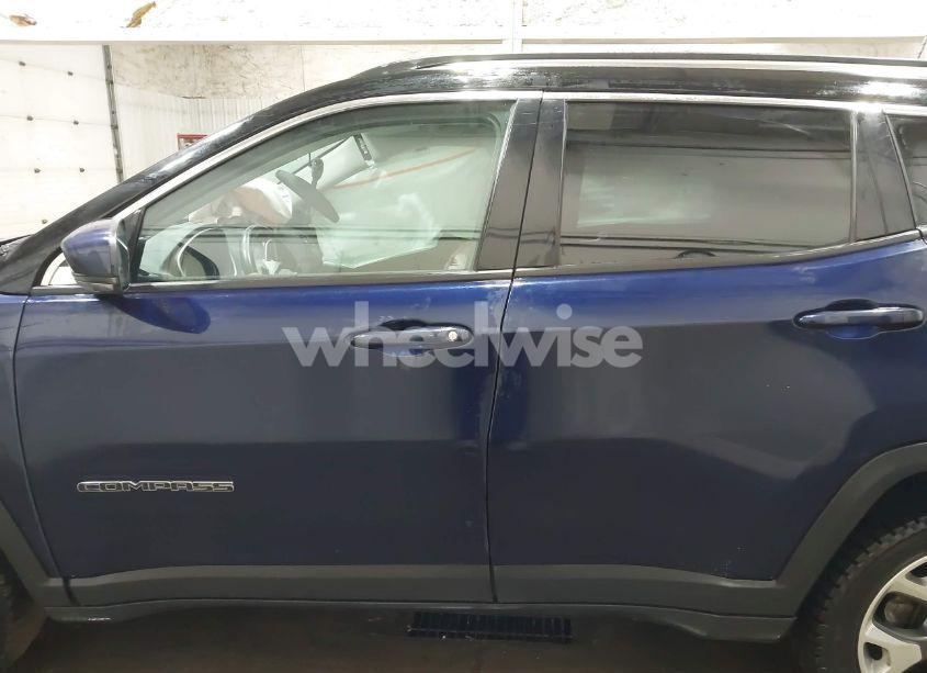 Photo 14 of 2020 Jeep Compass LIMITED 4X4 (VIN 3C4NJDCB1LT203607)