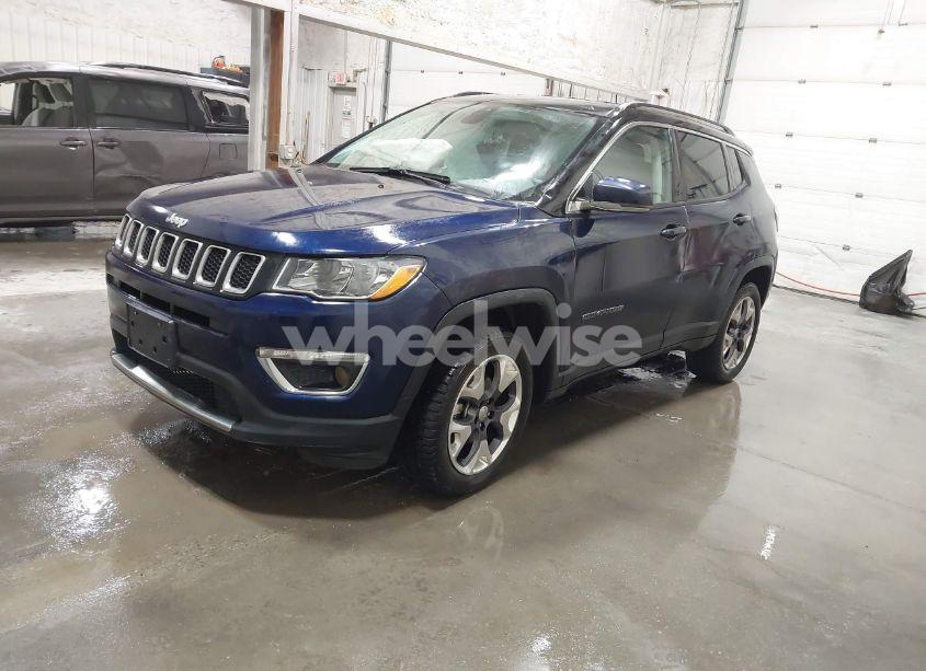 Photo 2 of 2020 Jeep Compass LIMITED 4X4 (VIN 3C4NJDCB1LT203607)