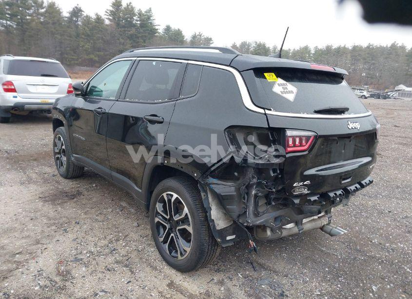 Photo 3 of 2022 Jeep Compass LIMITED 4X4 (VIN 3C4NJDCB1NT100951)