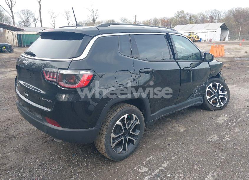 Photo 4 of 2022 Jeep Compass LIMITED 4X4 (VIN 3C4NJDCB1NT108788)