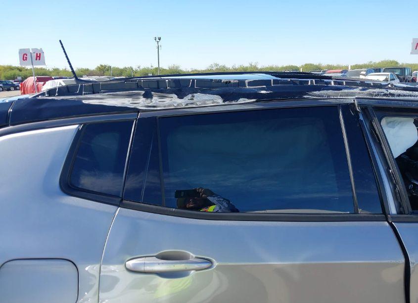 Photo 15 of 2022 Jeep Compass HIGH ALTITUDE 4X4 (VIN 3C4NJDCB1NT109701)