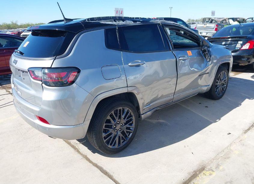 Photo 4 of 2022 Jeep Compass HIGH ALTITUDE 4X4 (VIN 3C4NJDCB1NT109701)