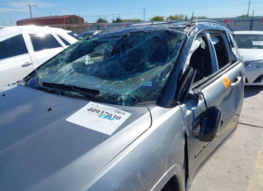 Photo 6 of 2022 Jeep Compass HIGH ALTITUDE 4X4 (VIN 3C4NJDCB1NT109701)