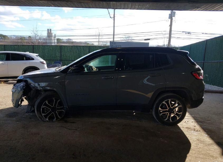 Photo 15 of 2022 Jeep Compass LIMITED 4X4 (VIN 3C4NJDCB1NT185080)