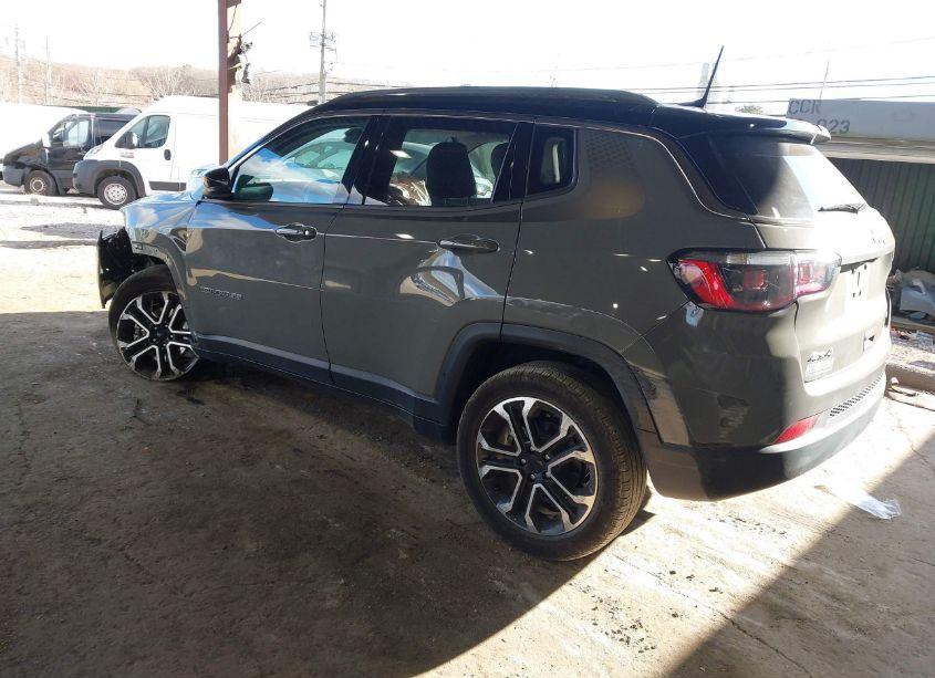 Photo 3 of 2022 Jeep Compass LIMITED 4X4 (VIN 3C4NJDCB1NT185080)