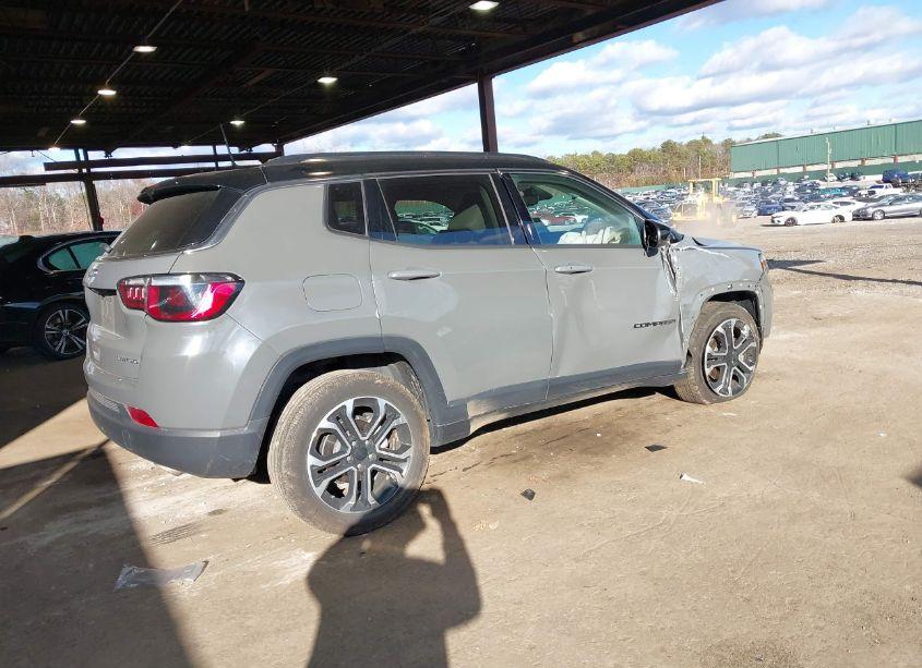 Photo 4 of 2022 Jeep Compass LIMITED 4X4 (VIN 3C4NJDCB1NT185080)