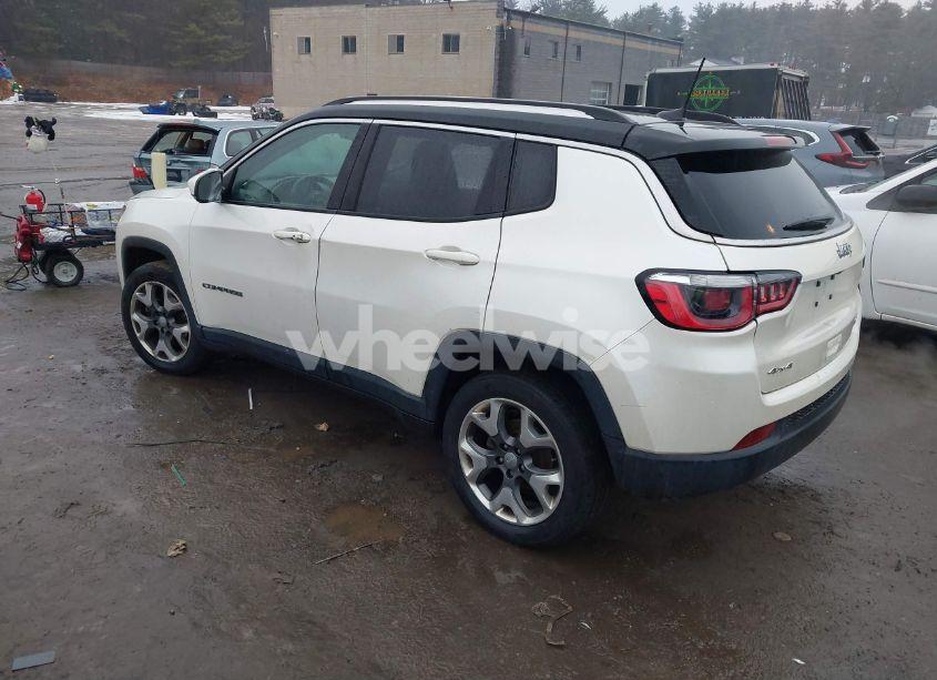 Photo 3 of 2018 Jeep Compass LIMITED 4X4 (VIN 3C4NJDCB2JT163549)