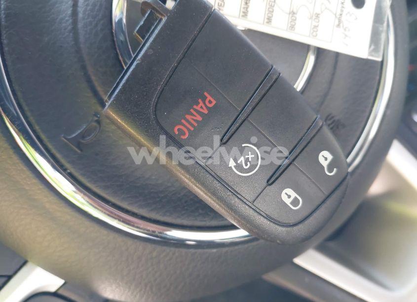 Photo 11 of 2018 Jeep Compass LIMITED 4X4 (VIN 3C4NJDCB2JT168458)