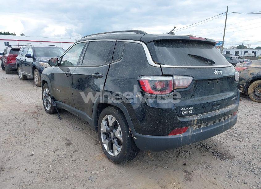 Photo 3 of 2018 Jeep Compass LIMITED 4X4 (VIN 3C4NJDCB2JT330671)