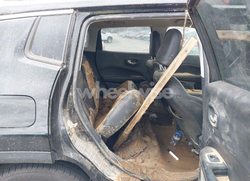 Photo 8 of 2018 Jeep Compass LIMITED 4X4 (VIN 3C4NJDCB2JT330671)