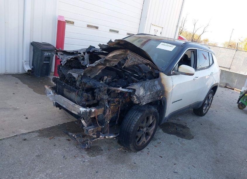 Photo 2 of 2018 Jeep Compass LIMITED 4X4 (VIN 3C4NJDCB2JT467576)