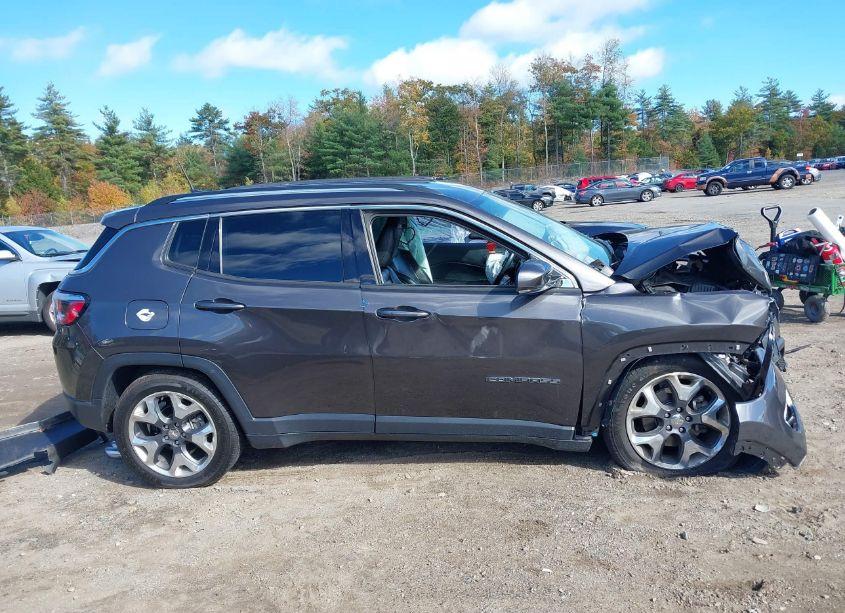 Photo 14 of 2019 Jeep Compass LIMITED 4X4 (VIN 3C4NJDCB2KT618949)
