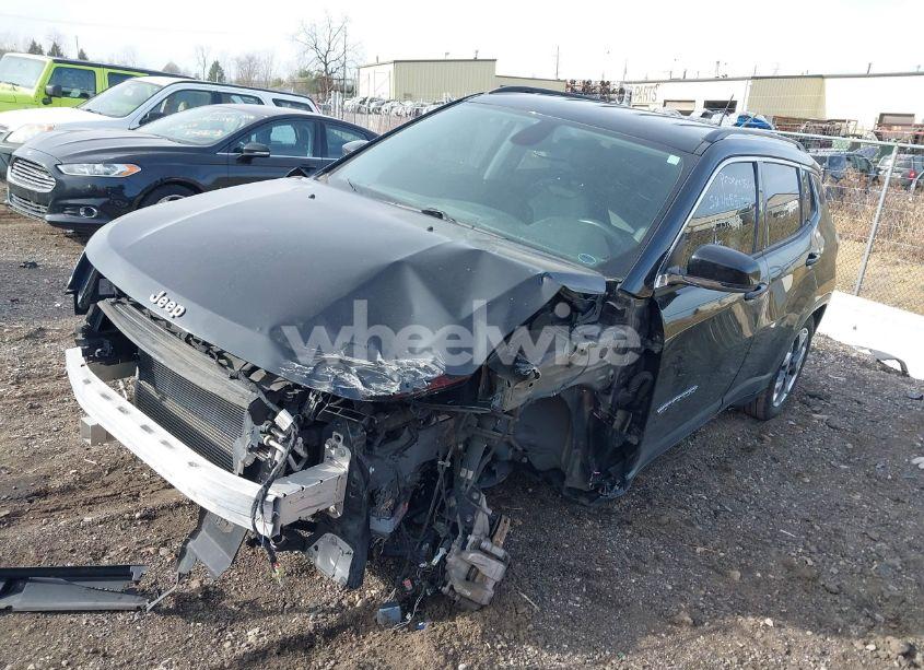 Photo 2 of 2020 Jeep Compass LIMITED 4X4 (VIN 3C4NJDCB2LT132479)