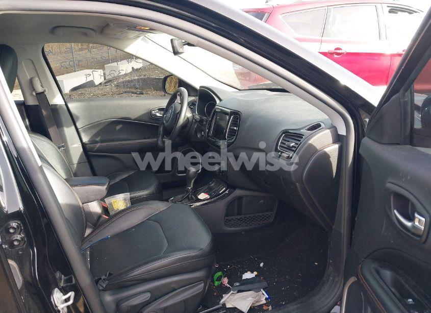 Photo 5 of 2020 Jeep Compass LIMITED 4X4 (VIN 3C4NJDCB2LT132479)