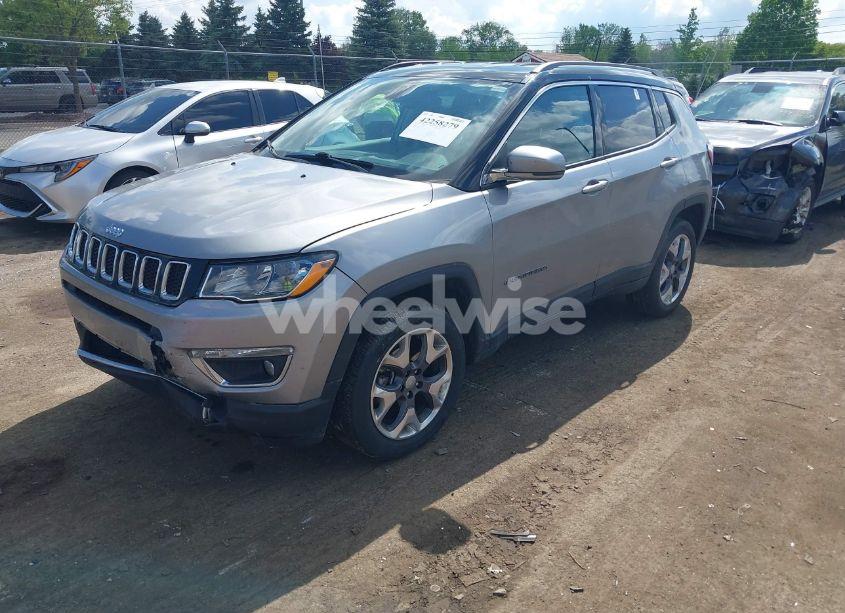 Photo 2 of 2020 Jeep Compass LIMITED 4X4 (VIN 3C4NJDCB2LT132739)