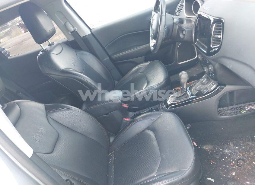 Photo 5 of 2020 Jeep Compass LIMITED 4X4 (VIN 3C4NJDCB2LT132739)