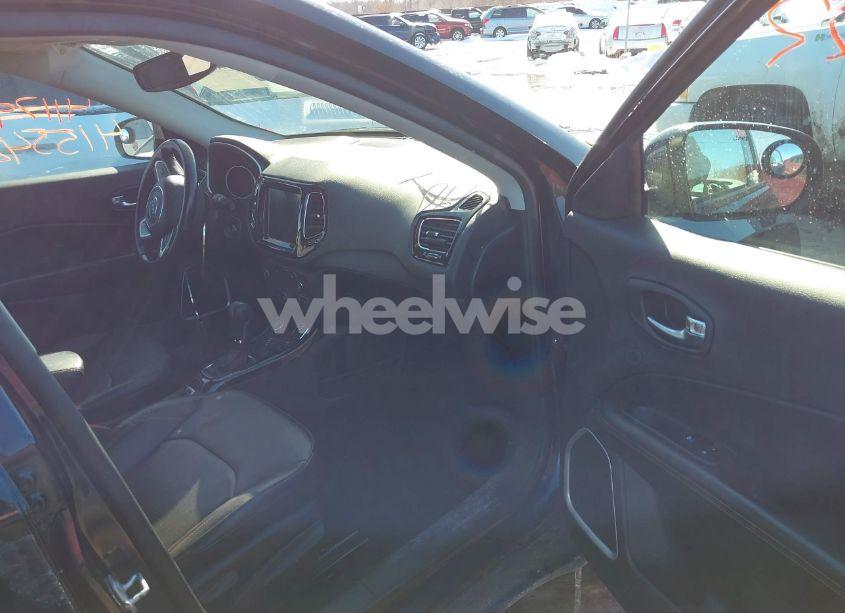 Photo 5 of 2020 Jeep Compass LIMITED 4X4 (VIN 3C4NJDCB2LT164526)