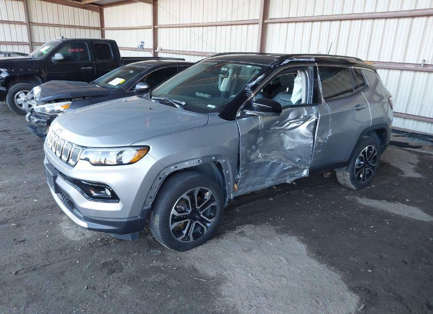 Photo 2 of 2022 Jeep Compass LIMITED 4X4 (VIN 3C4NJDCB2NT155375)