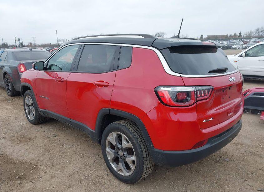 Photo 3 of 2018 Jeep Compass LIMITED 4X4 (VIN 3C4NJDCB3JT116563)