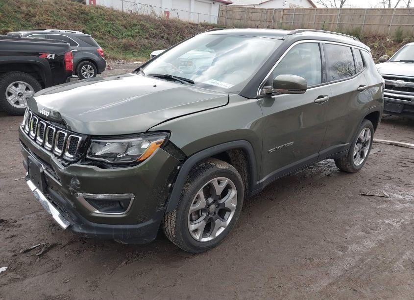 Photo 2 of 2018 Jeep Compass LIMITED 4X4 (VIN 3C4NJDCB3JT175368)