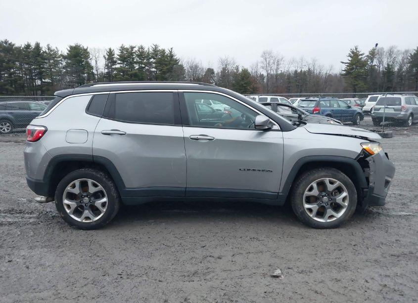 Photo 13 of 2018 Jeep Compass LIMITED 4X4 (VIN 3C4NJDCB3JT230305)