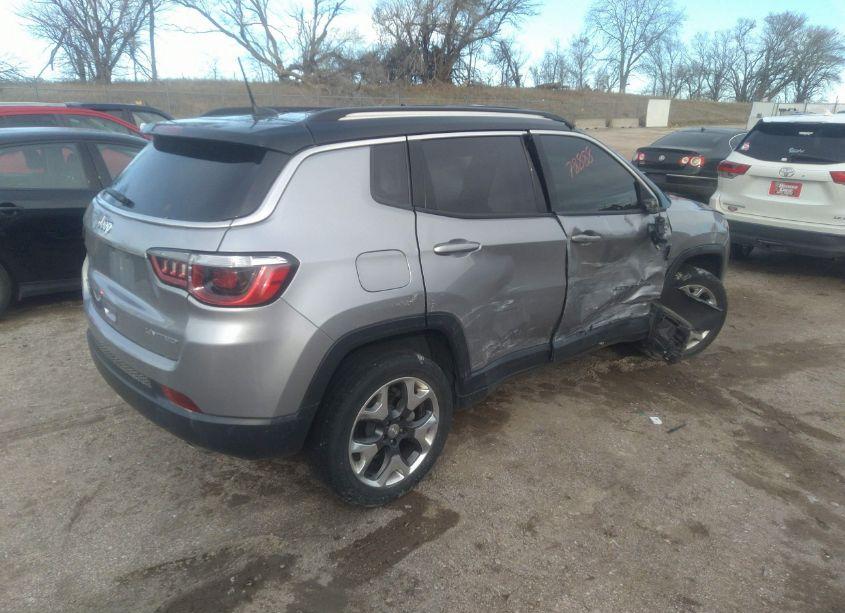 Photo 4 of 2018 Jeep Compass LIMITED 4X4 (VIN 3C4NJDCB3JT262848)