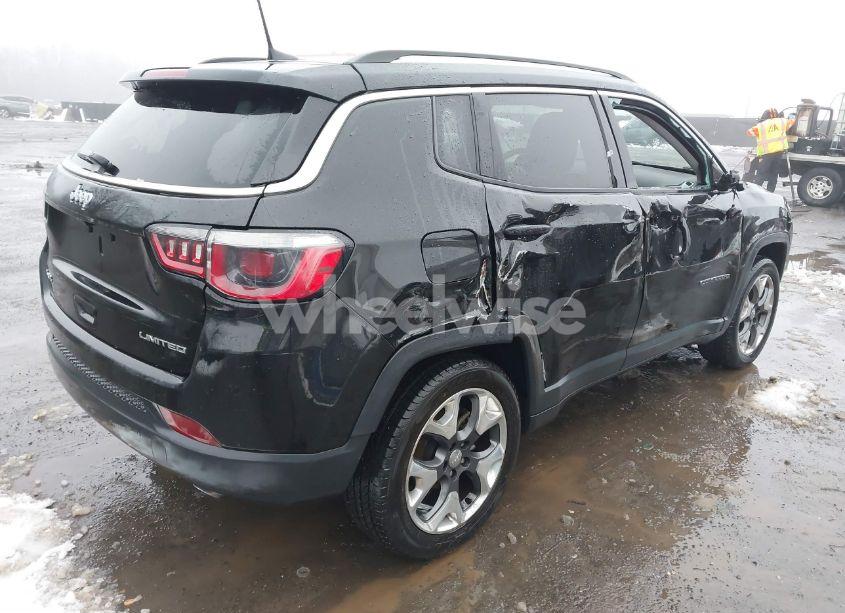 Photo 4 of 2018 Jeep Compass LIMITED 4X4 (VIN 3C4NJDCB3JT266074)