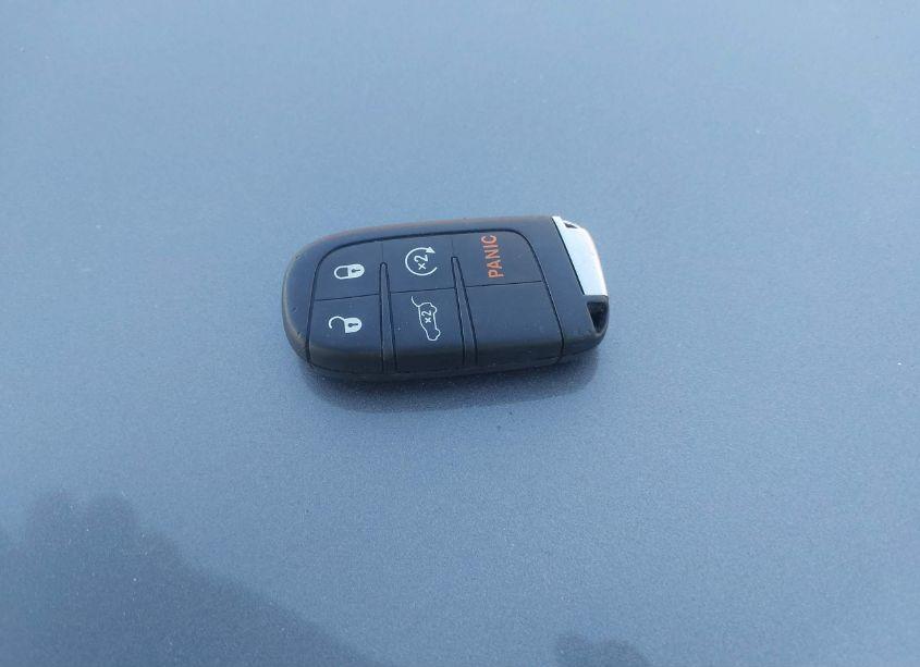 Photo 11 of 2018 Jeep Compass LIMITED 4X4 (VIN 3C4NJDCB3JT334194)