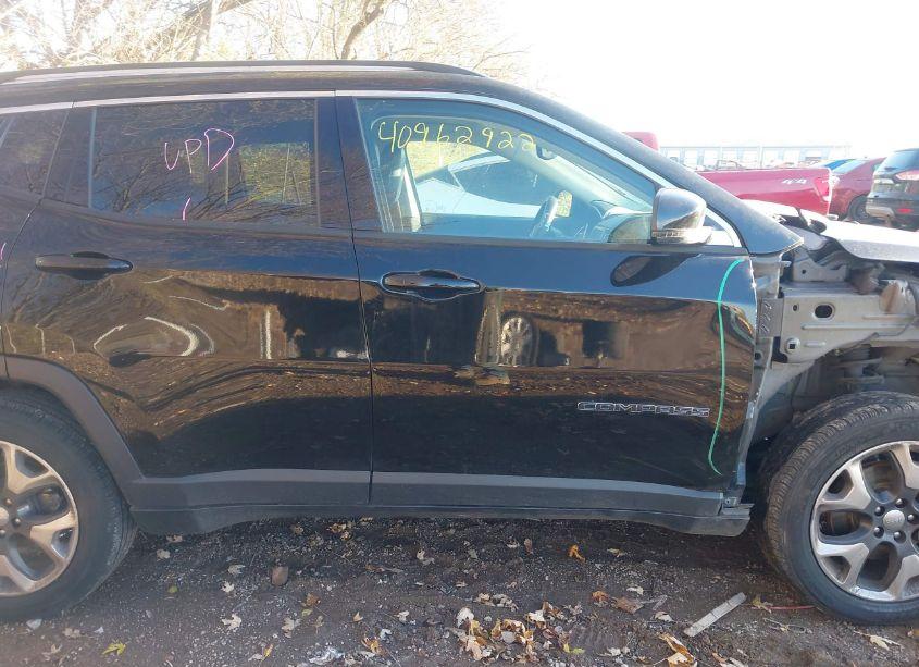 Photo 14 of 2018 Jeep Compass LIMITED 4X4 (VIN 3C4NJDCB3JT334194)