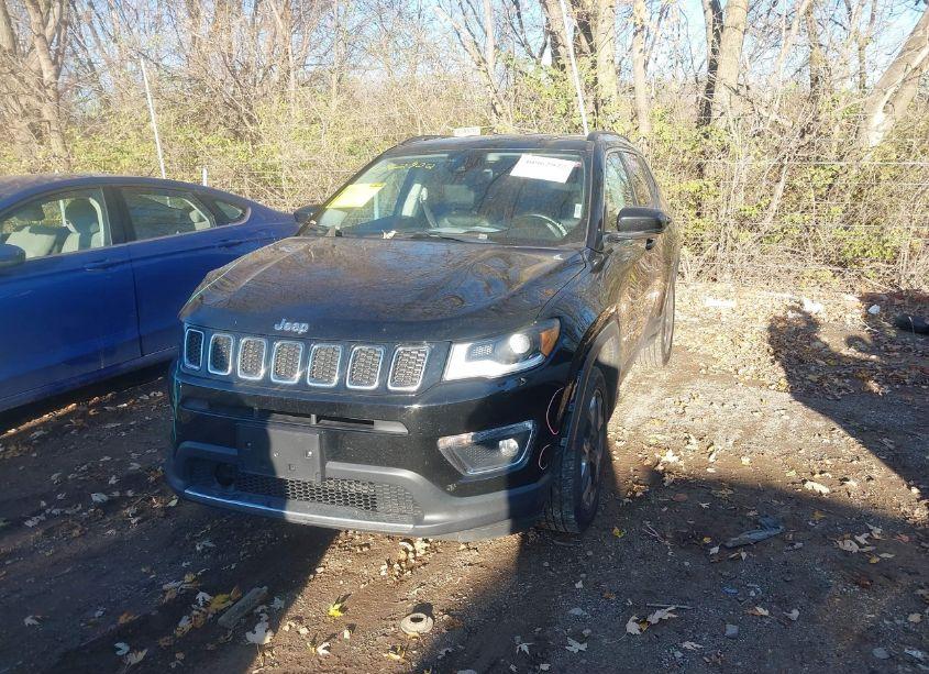 Photo 2 of 2018 Jeep Compass LIMITED 4X4 (VIN 3C4NJDCB3JT334194)
